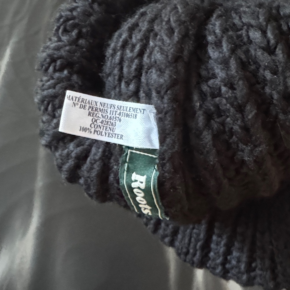 Roots Black Knit Beanie with Cream Faux Fur Pom - Picture 3 of 3